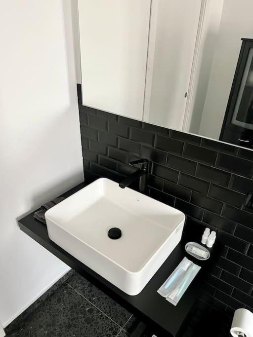 Casa Sassari - Vicino Porta Susa F.S. Torino Eksteriør billede
