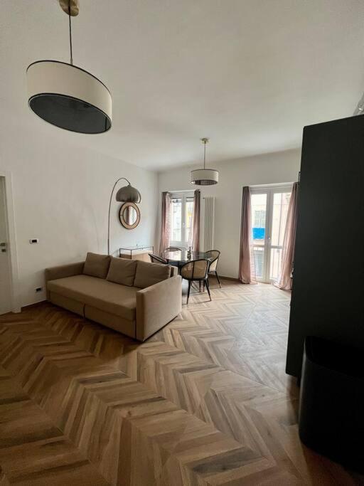 Casa Sassari - Vicino Porta Susa F.S. Torino Eksteriør billede